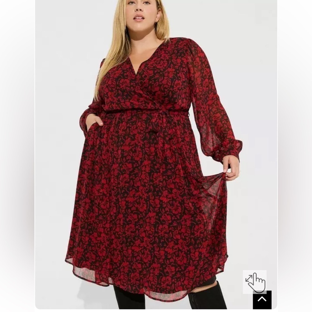 Torrid Midi Crinkle Chiffon
Surplice Balloon Sleeve Dress Sz 2
